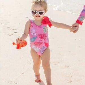 The Beaufort Bonnet Co Brookhaven Bow Swimsuit in Caicos Canopy Size 3T